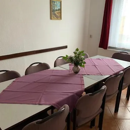 Campsite Einzelzimmer Mit Gemeinschaftsbad