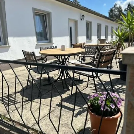 Einzelzimmer Mit Gemeinschaftsbad Campsite