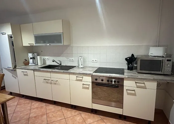 Einzelzimmer Mit Gemeinschaftsbad